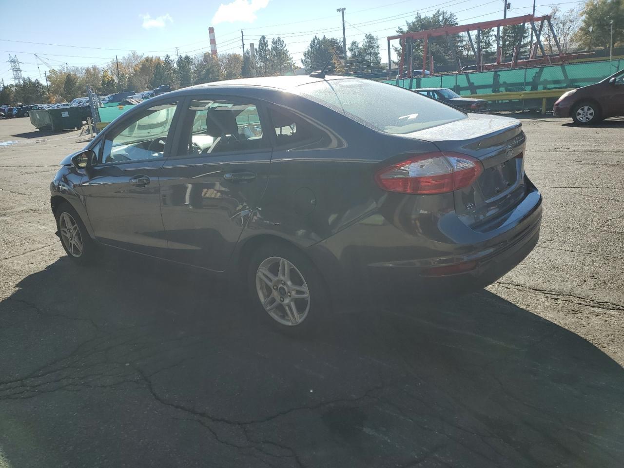 2018 Ford Fiesta Se - zdjęcie 2