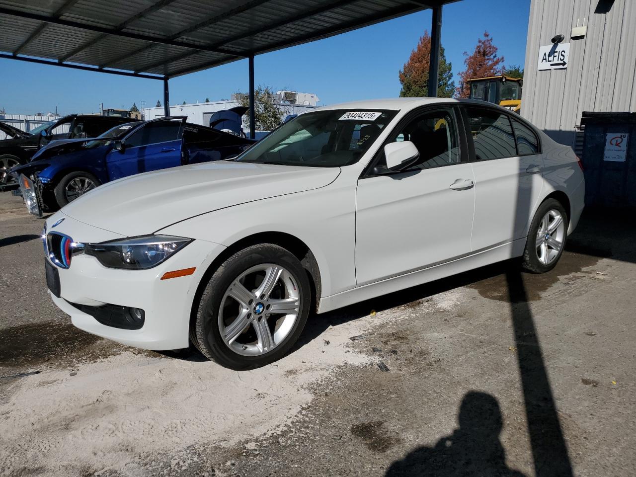 2015 BMW Seria 3 - zdjęcie główne