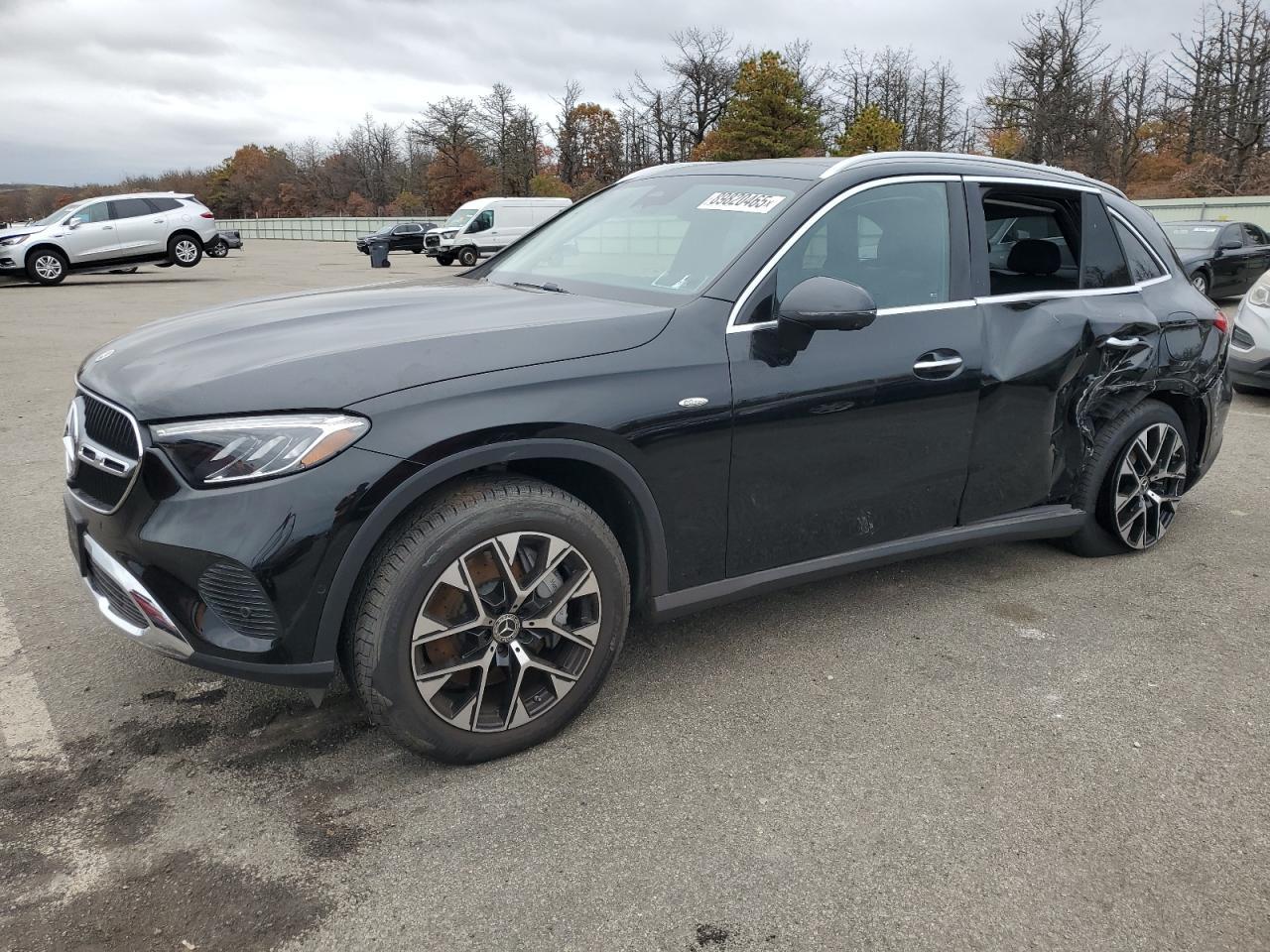 2025 Mercedes-Benz GLC