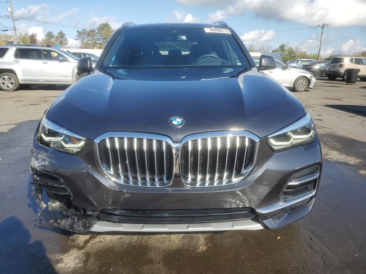 2022 BMW X5 xDrive40I - zdjęcie 5
