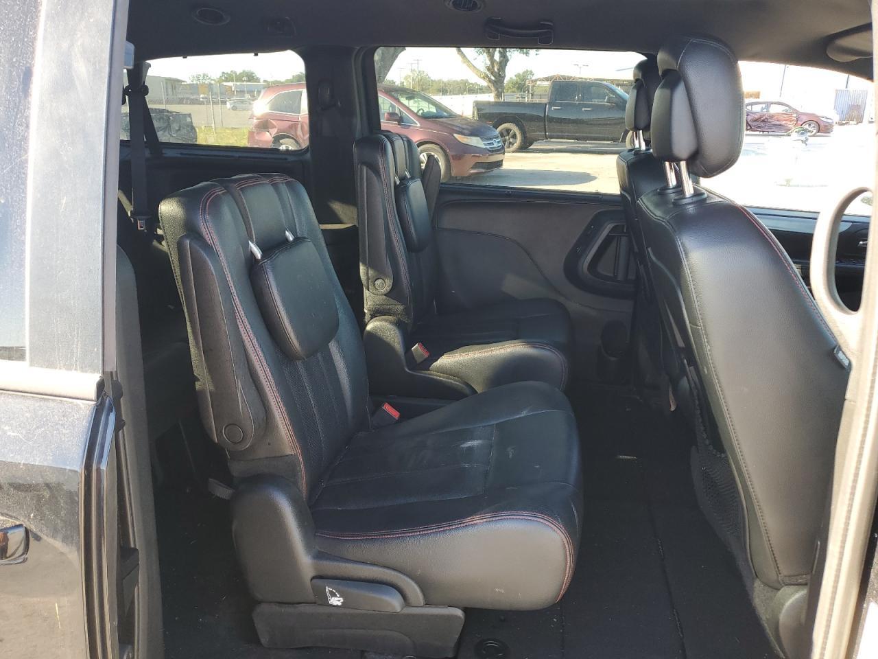 2017 Dodge Grand Caravan Gt - zdjęcie 11