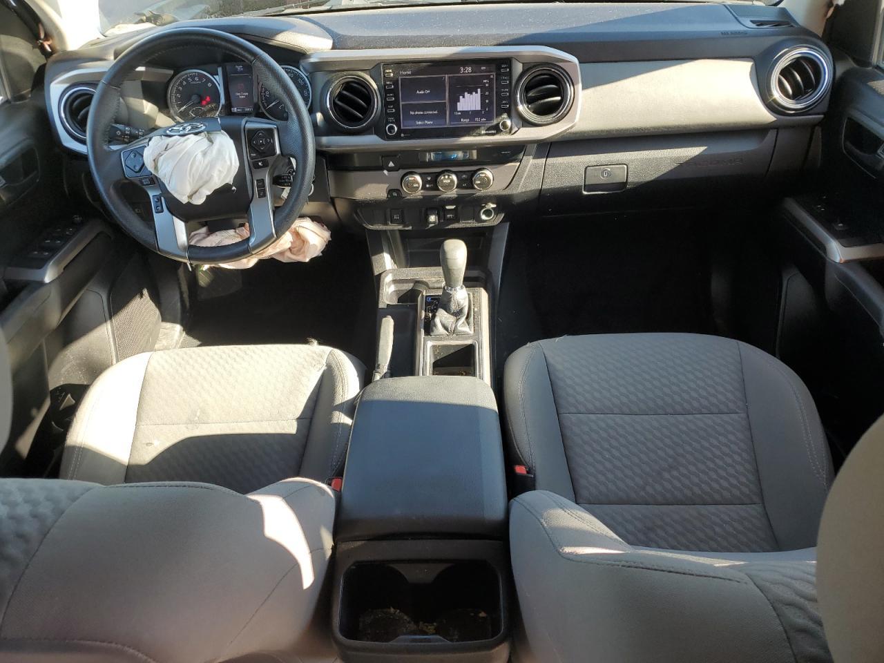 2021 Toyota Tacoma - zdjęcie 8