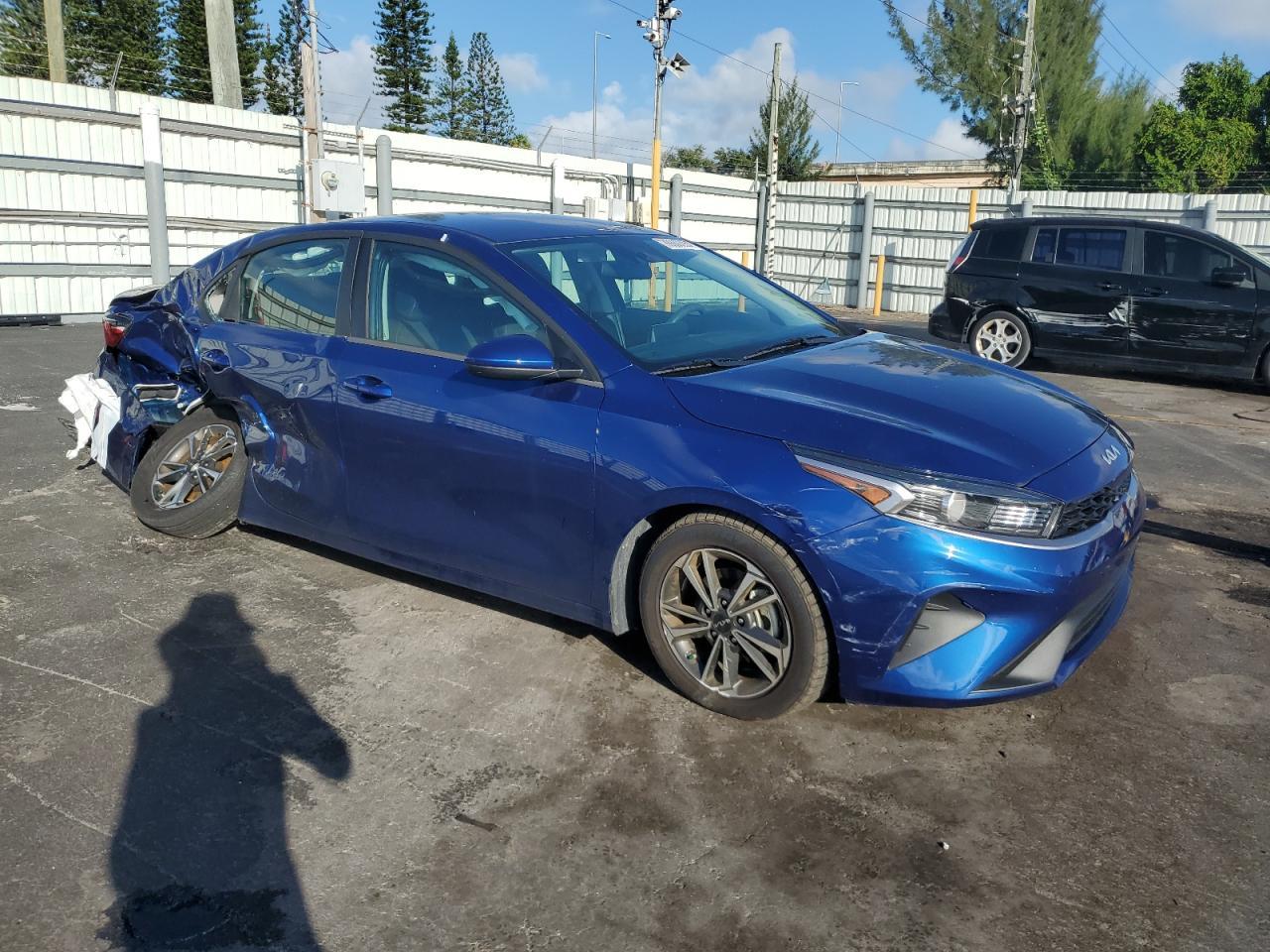 2024 Kia Forte - zdjęcie 4