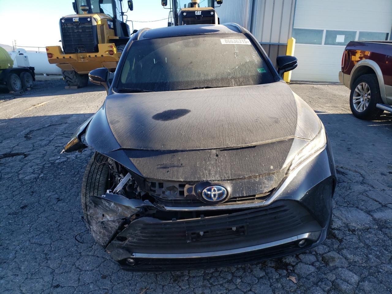 2023 Toyota Venza - zdjęcie 5