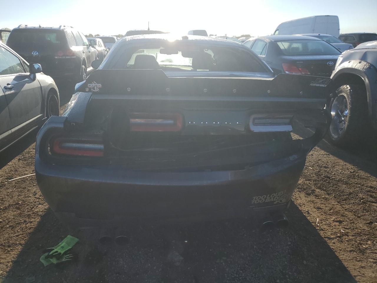 2017 Dodge Challenger - zdjęcie 6