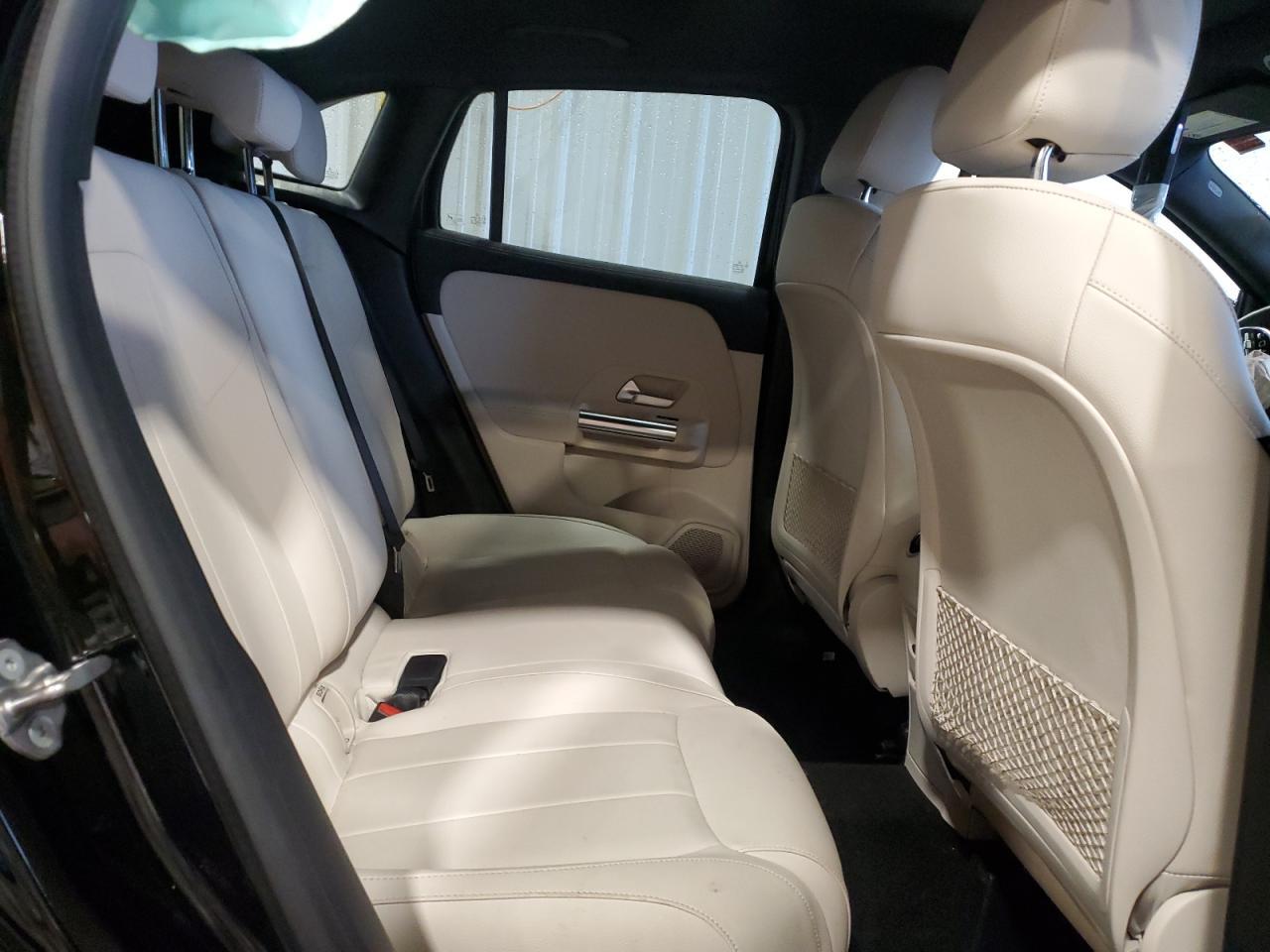 2022 Mercedes-Benz Klasa GLA - zdjęcie 11