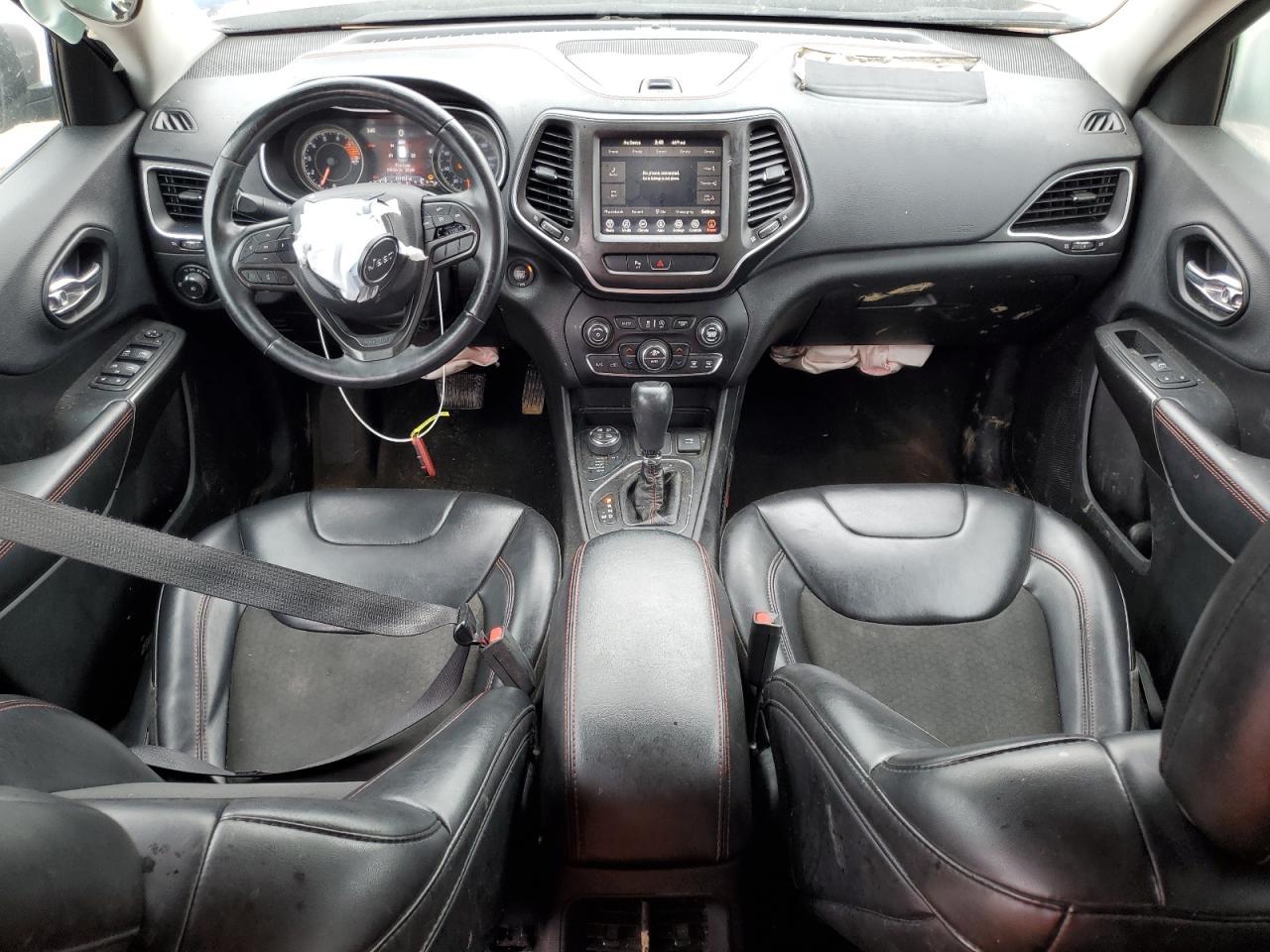 2019 Jeep Cherokee Trailhawk - zdjęcie 8