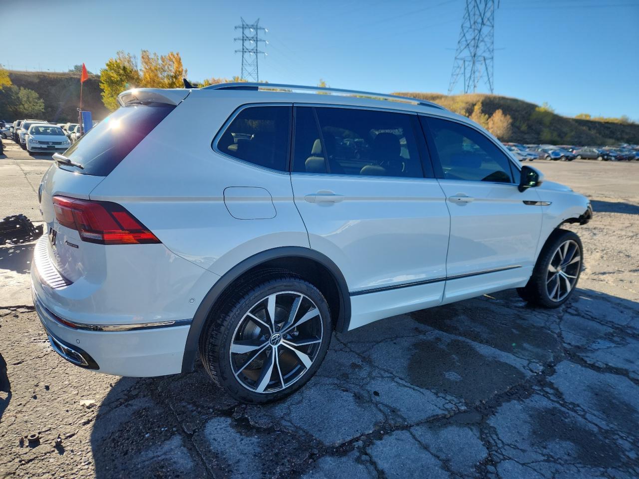 2022 Volkswagen Tiguan - zdjęcie 3