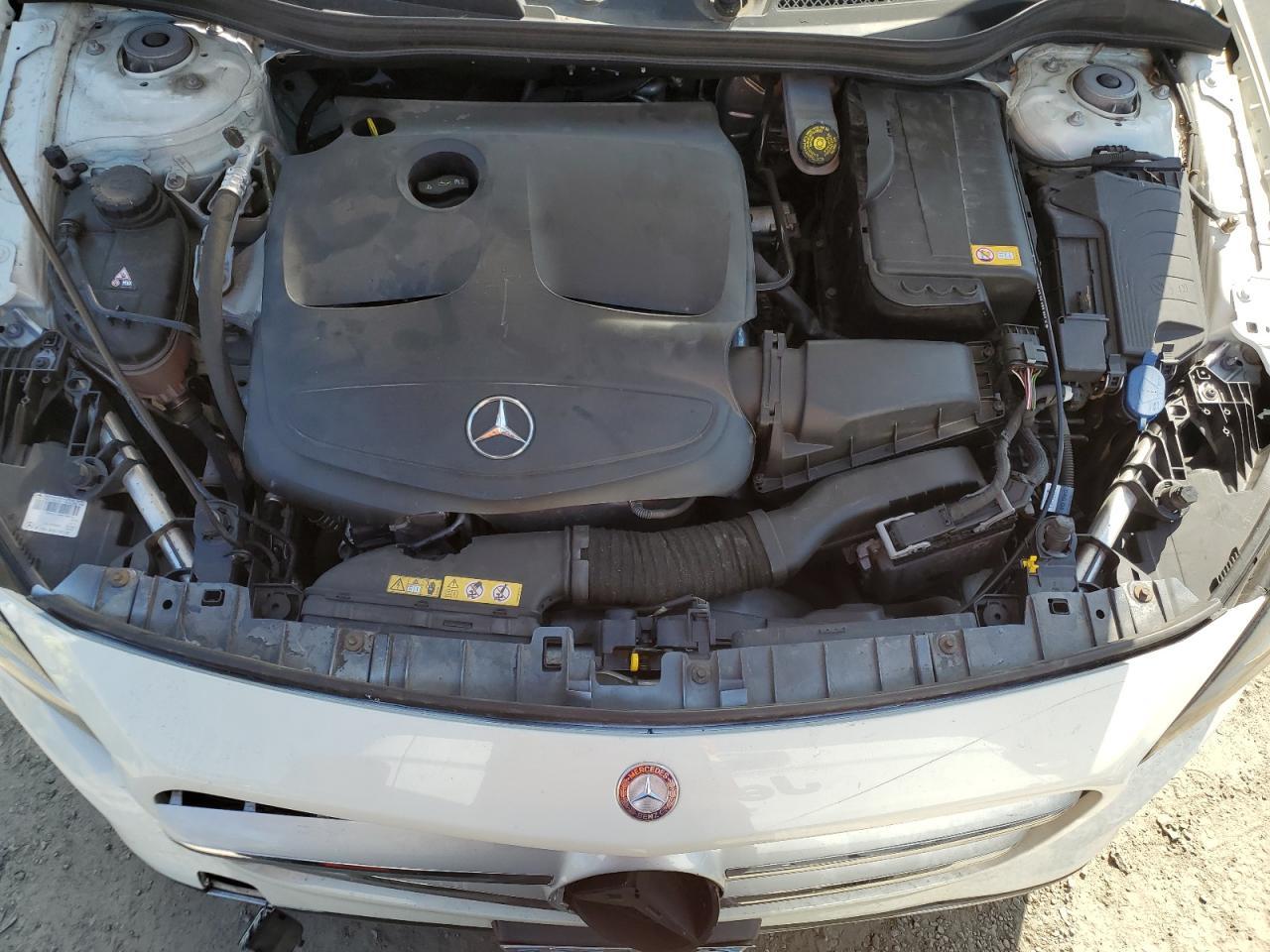 2015 Mercedes-Benz Gla 250 4Matic - zdjęcie 11