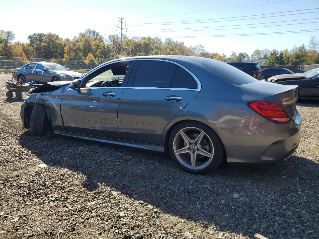 2017 Mercedes-Benz C 300 - zdjęcie 2