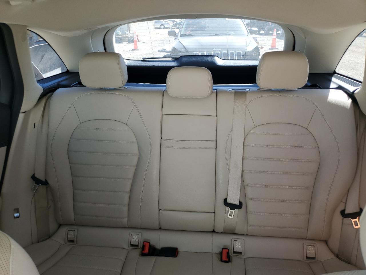 2018 Mercedes-Benz GLC - zdjęcie 10