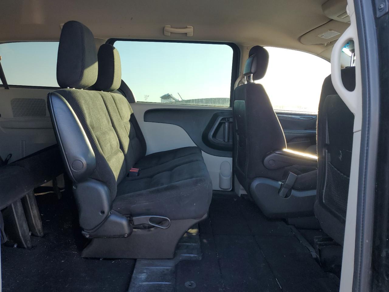 2014 Dodge Grand Caravan Se - zdjęcie 11