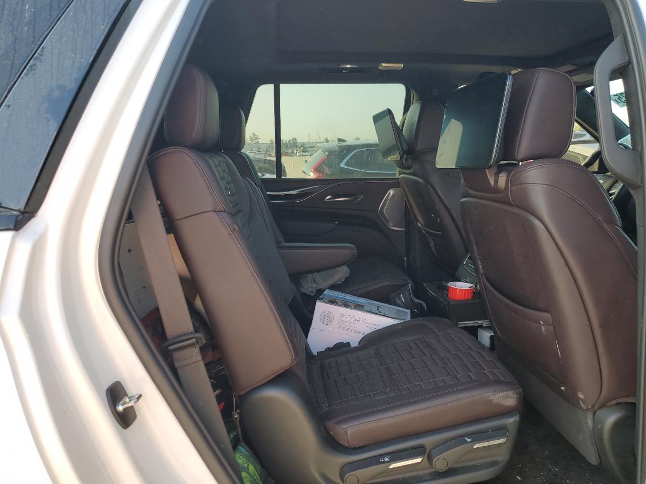 2023 Cadillac Escalade Sport Platinum - zdjęcie 11