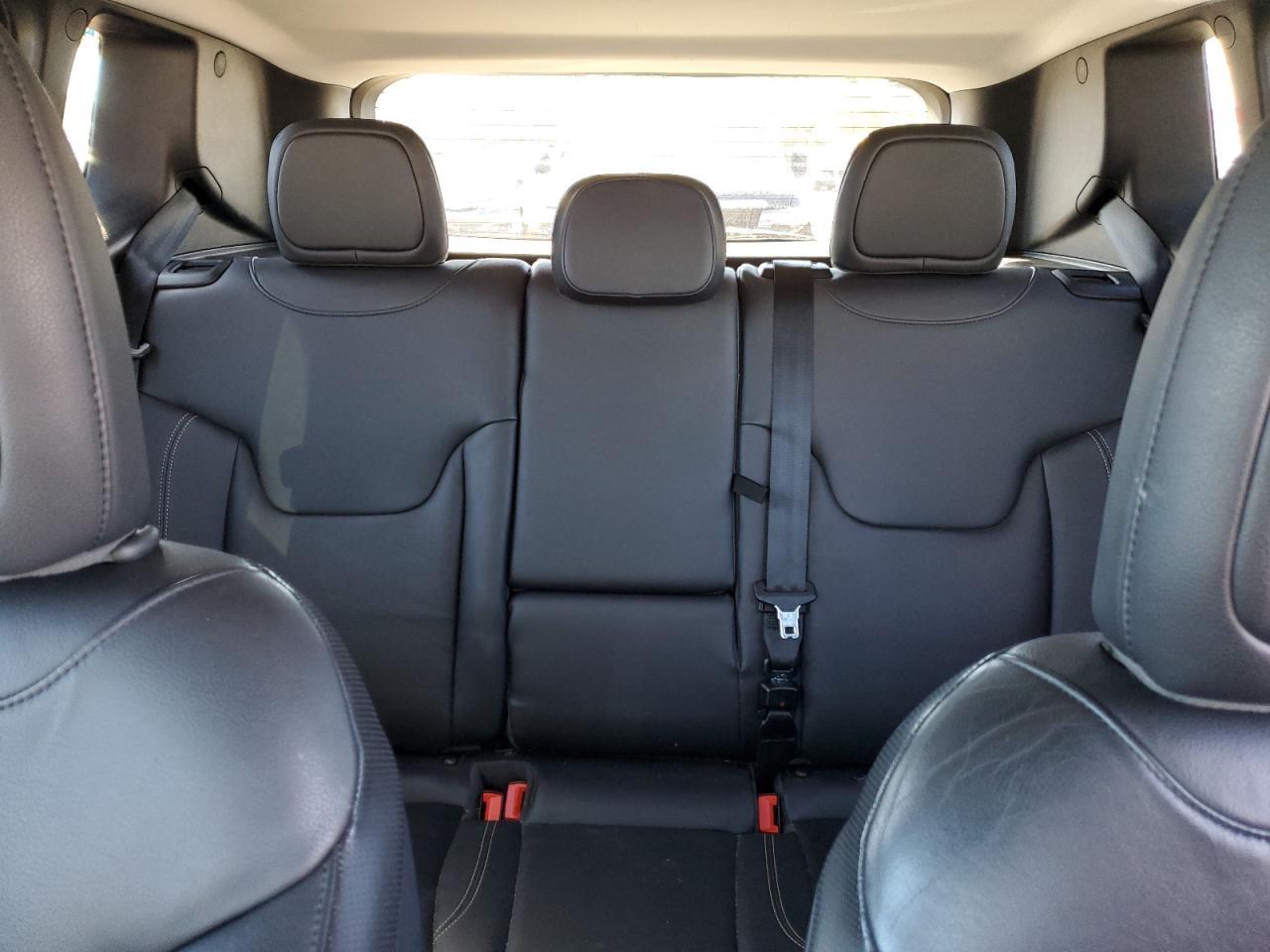 2016 Jeep Renegade Limited - zdjęcie 10