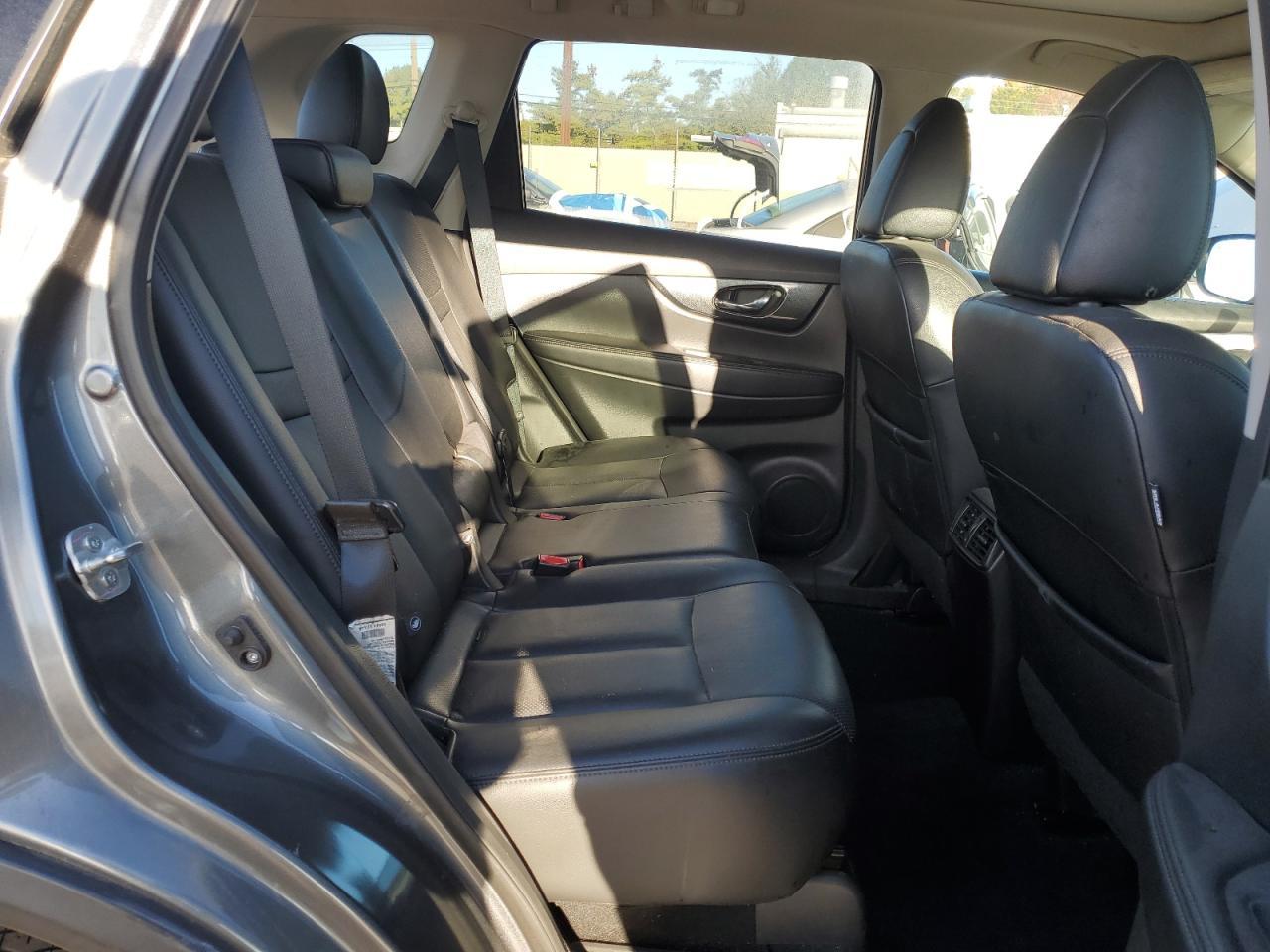 2016 Nissan Rogue - zdjęcie 11
