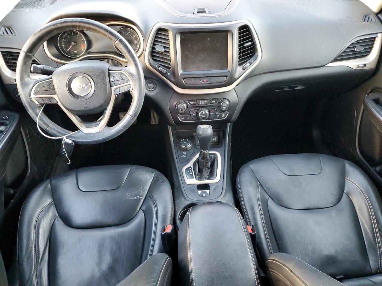 2015 Jeep Cherokee - zdjęcie 8