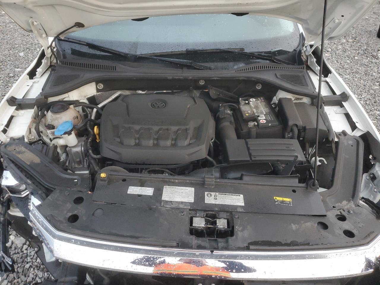 2020 Volkswagen Passat - zdjęcie 11