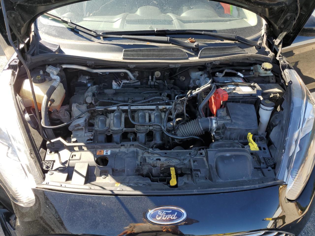 2016 Ford Fiesta S - zdjęcie 11
