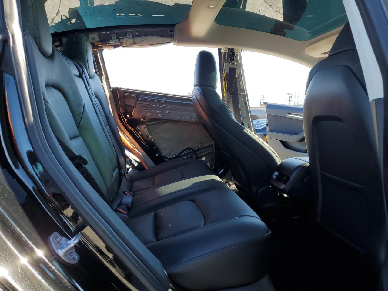 2023 Tesla Model 3 - zdjęcie 10