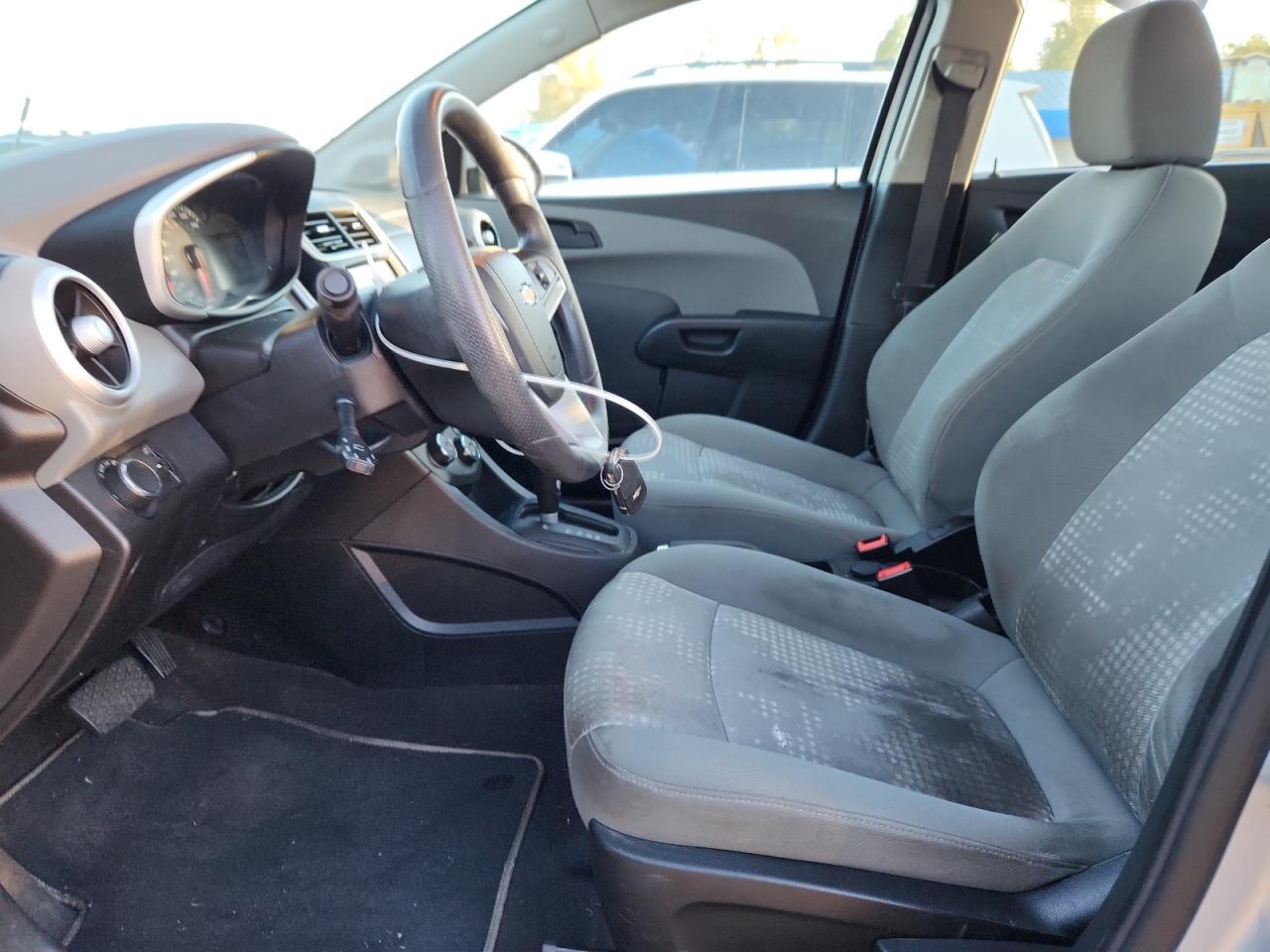 2017 Chevrolet Sonic Ls - zdjęcie 7