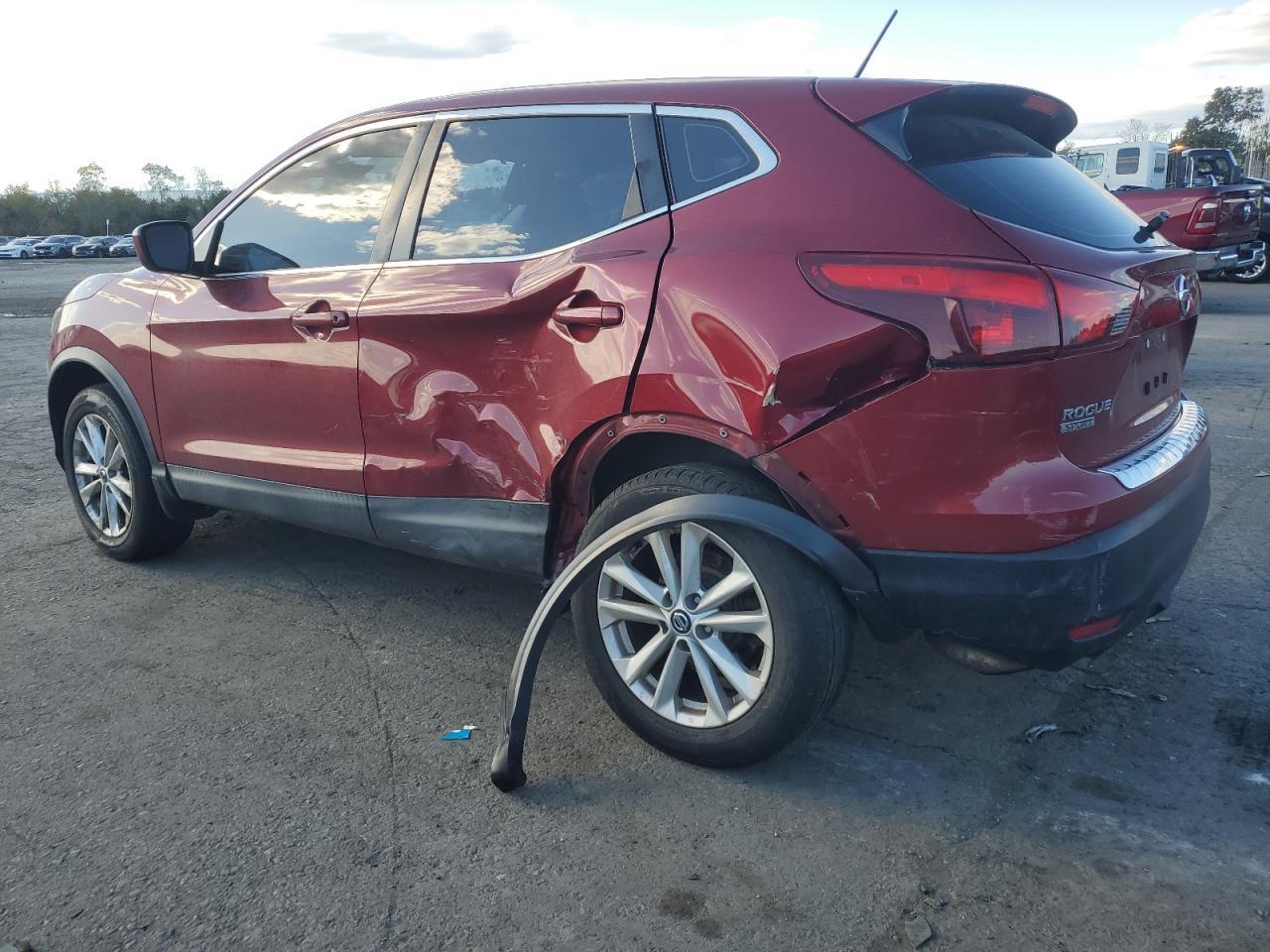 2019 Nissan Rogue - zdjęcie 2