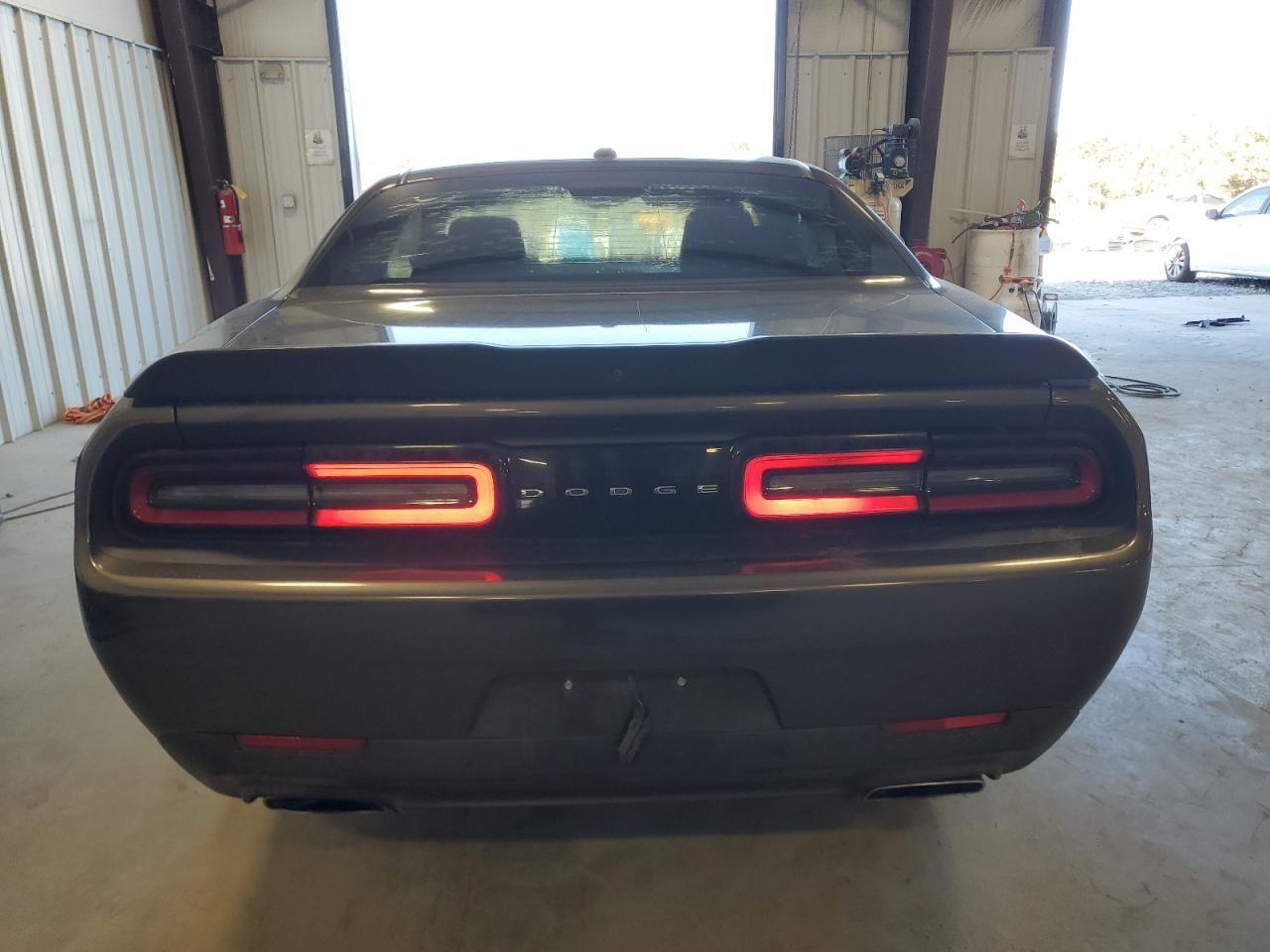2019 Dodge Challenger - zdjęcie 6