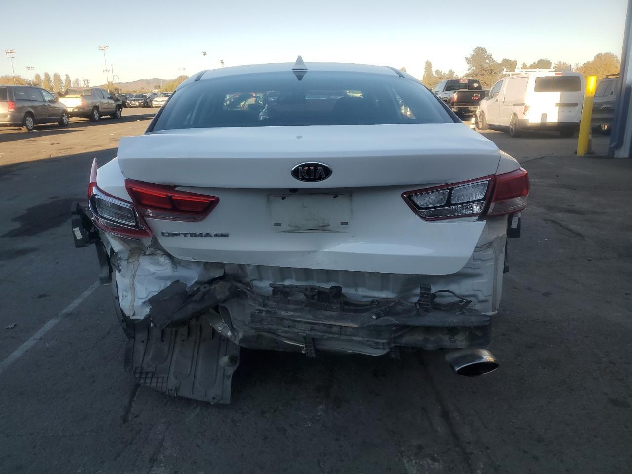 2020 Kia Optima - zdjęcie 6