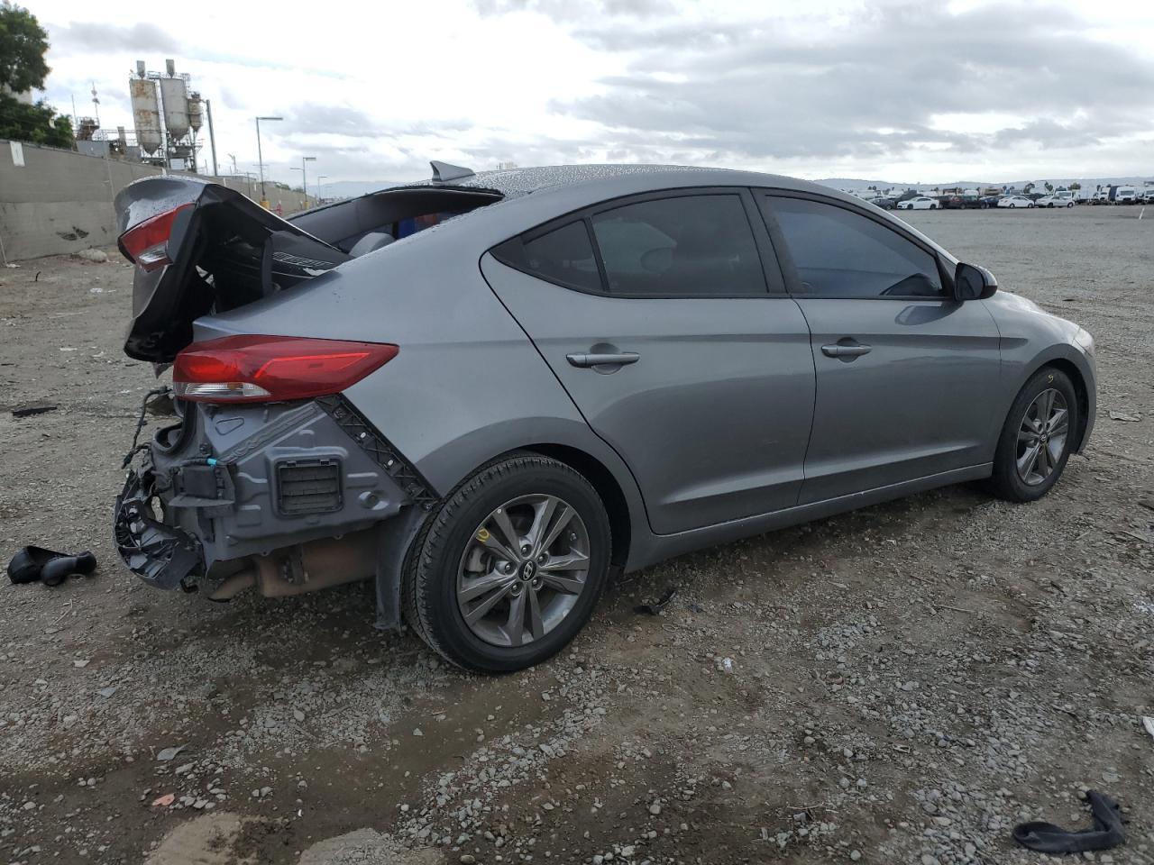 2018 Hyundai Elantra - zdjęcie 3