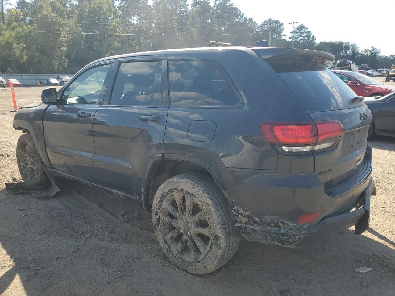 2018 Jeep Grand Cherokee Laredo - zdjęcie 2