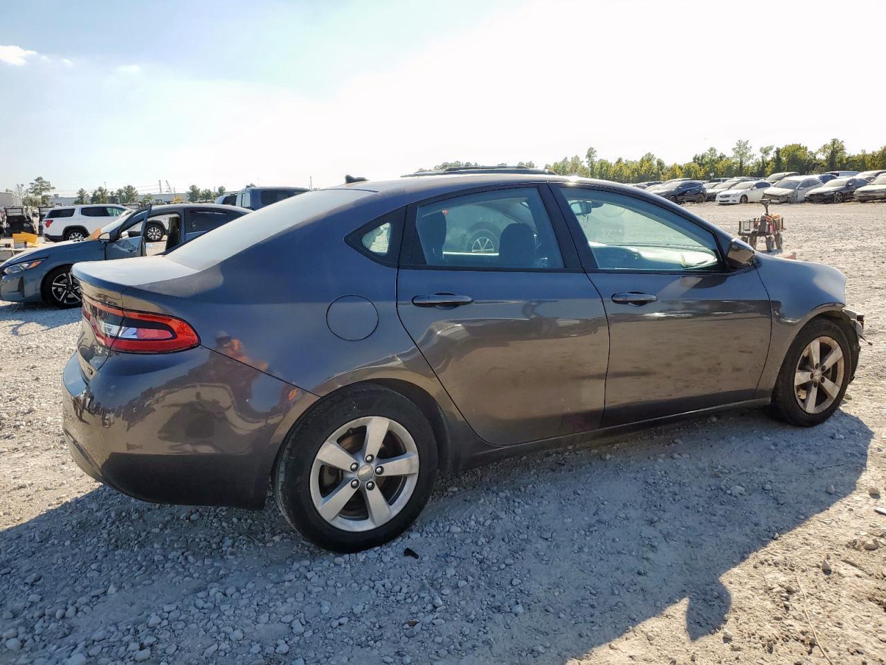 2015 Dodge Dart Sxt - zdjęcie 3