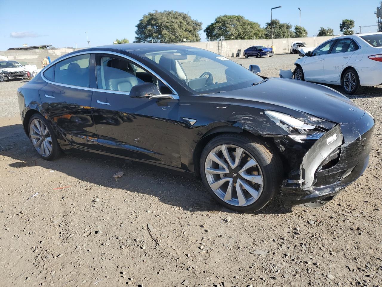 2020 Tesla Model 3 - zdjęcie 4