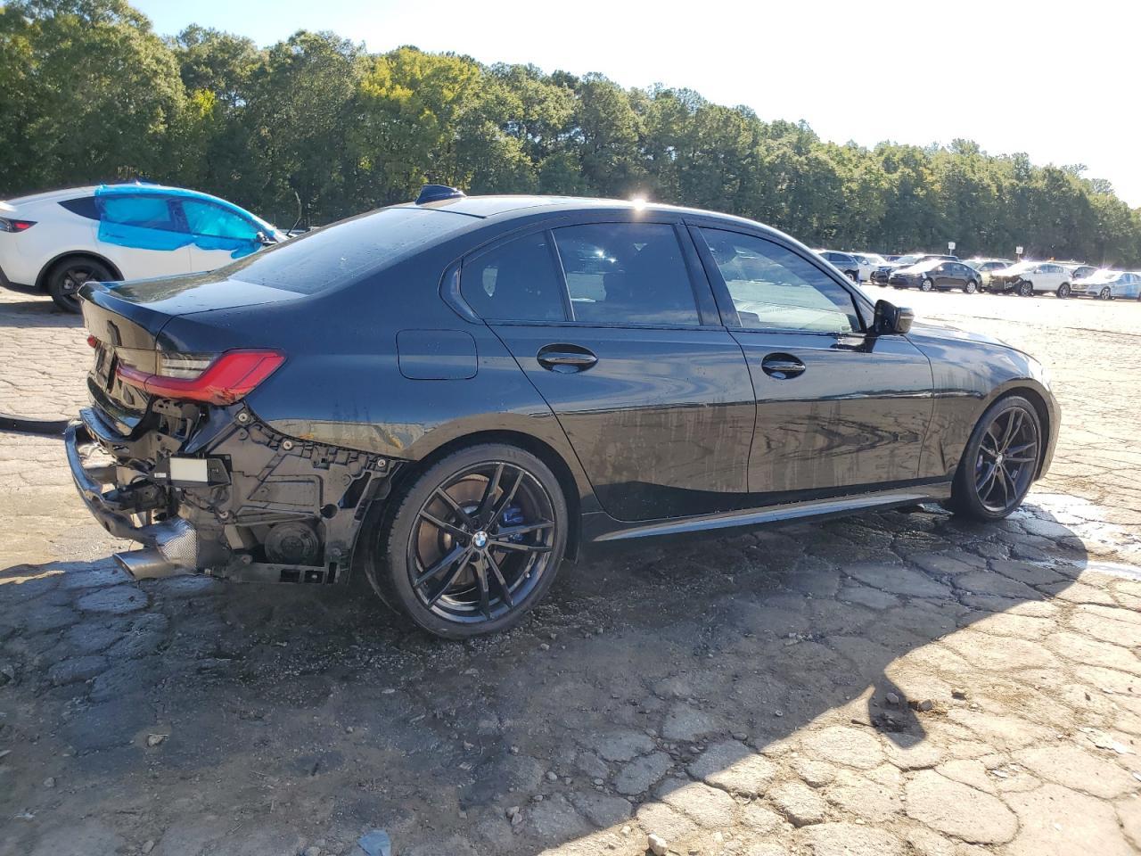 2020 BMW Seria 3 - zdjęcie 3