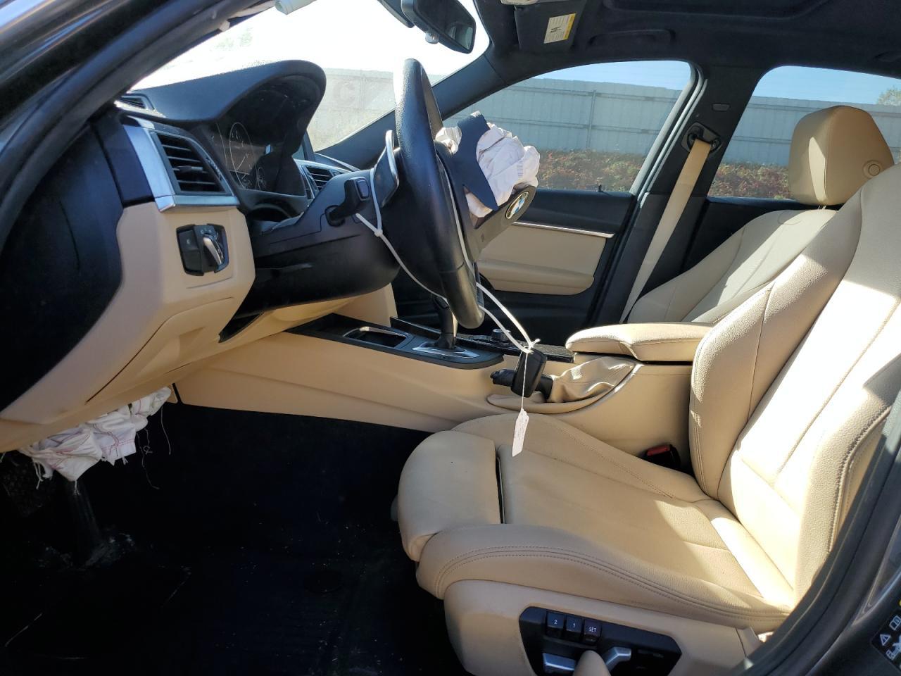 2017 BMW 330 Xi - zdjęcie 7