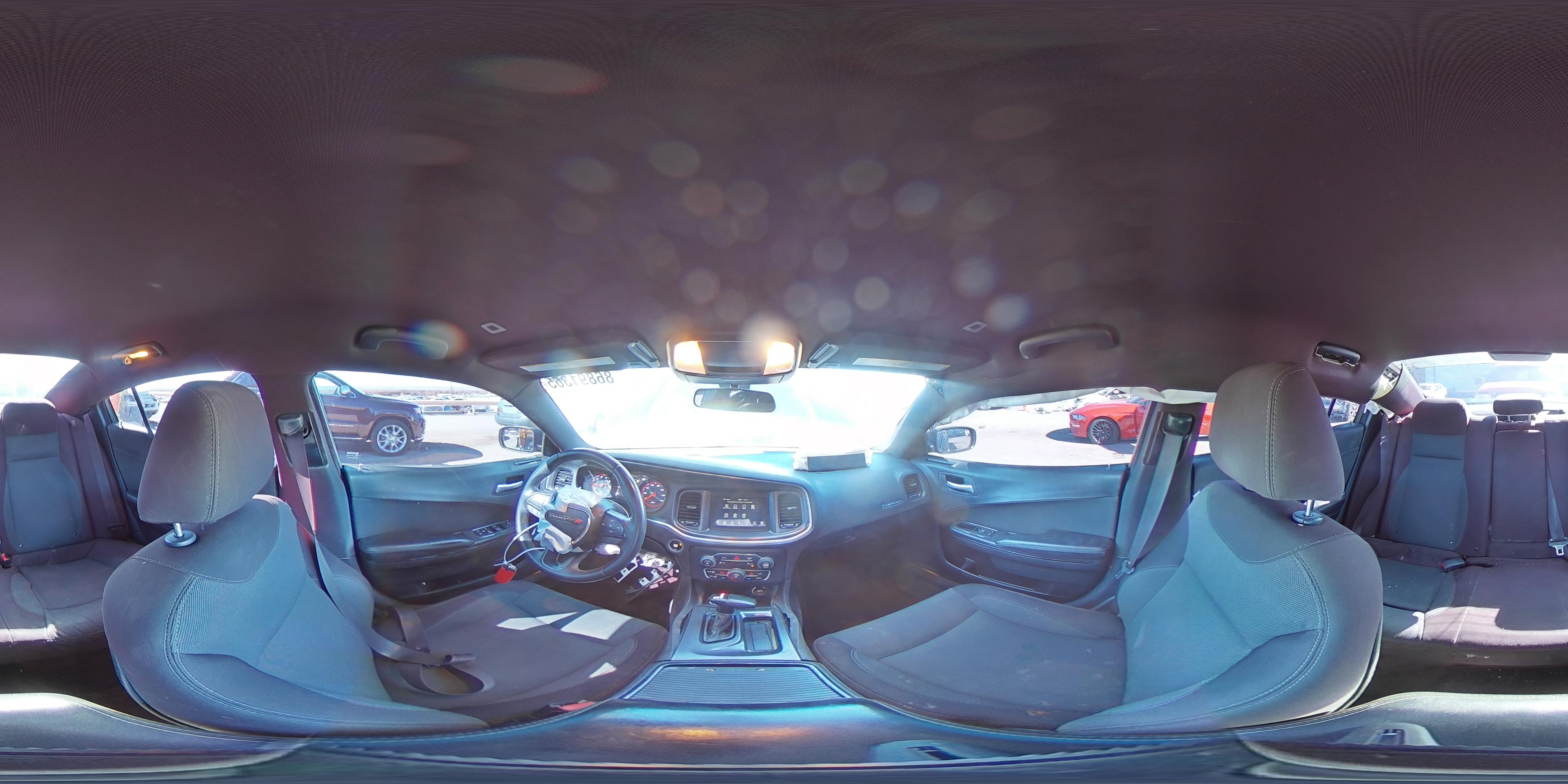 2018 Dodge Charger - zdjęcie 14