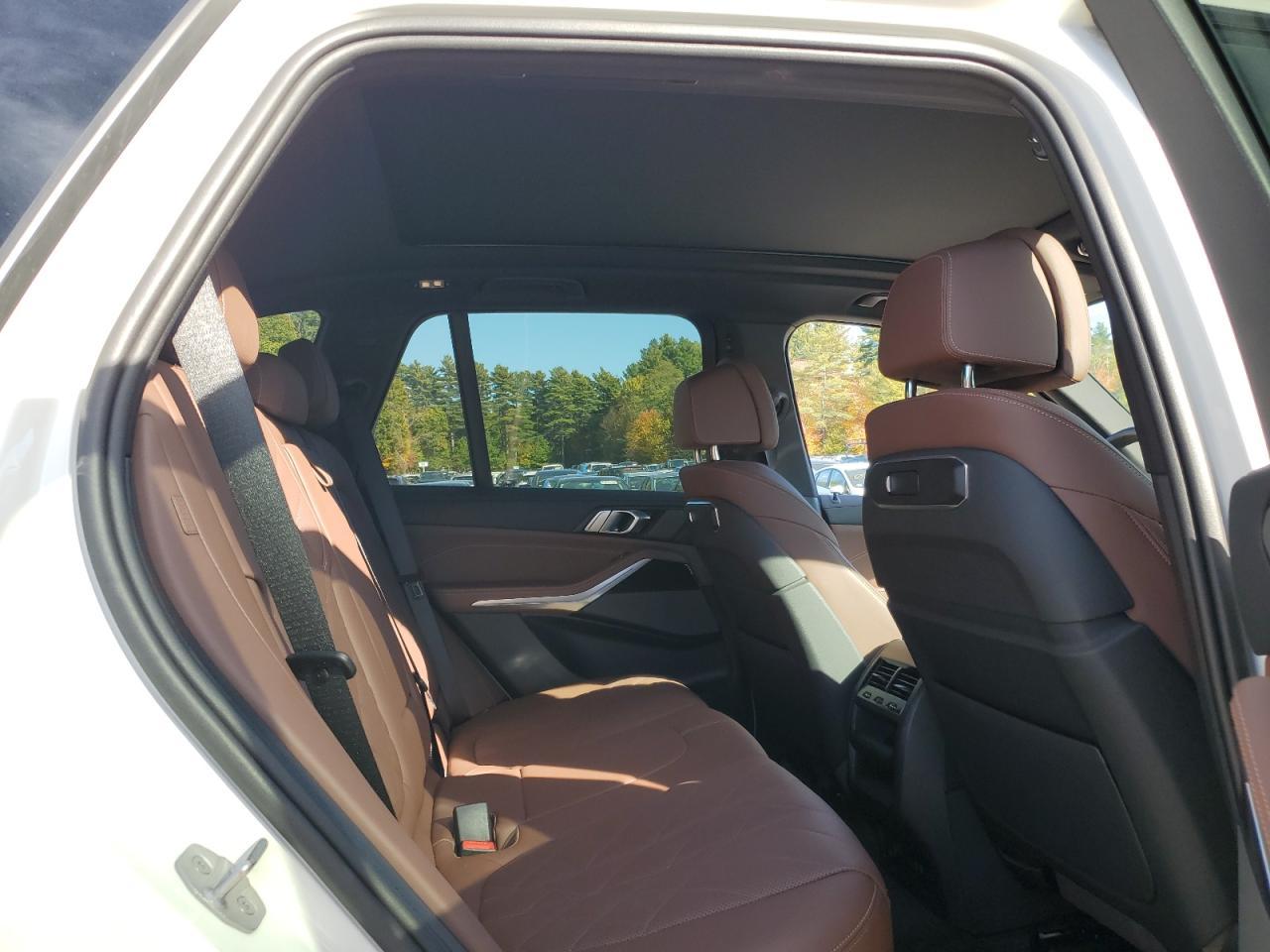 2024 BMW X5 - zdjęcie 11