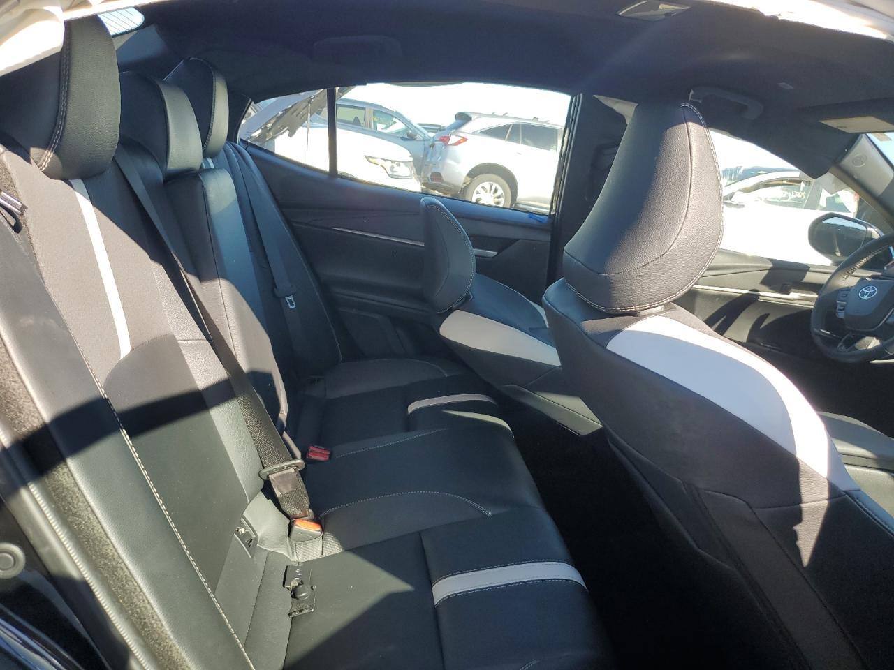 2025 Toyota Camry Xse - zdjęcie 10