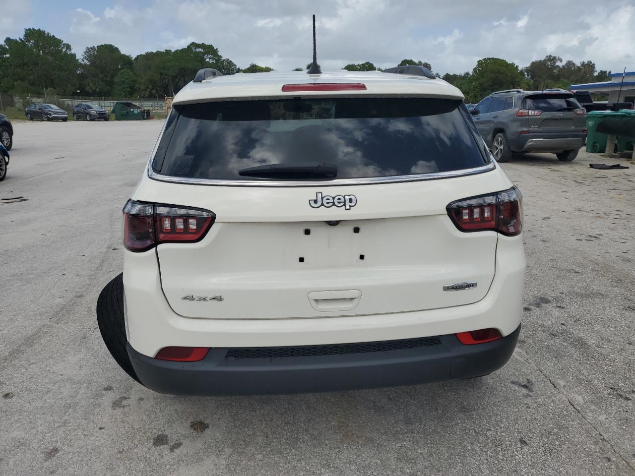 2021 Jeep Compass Latitude - zdjęcie 6