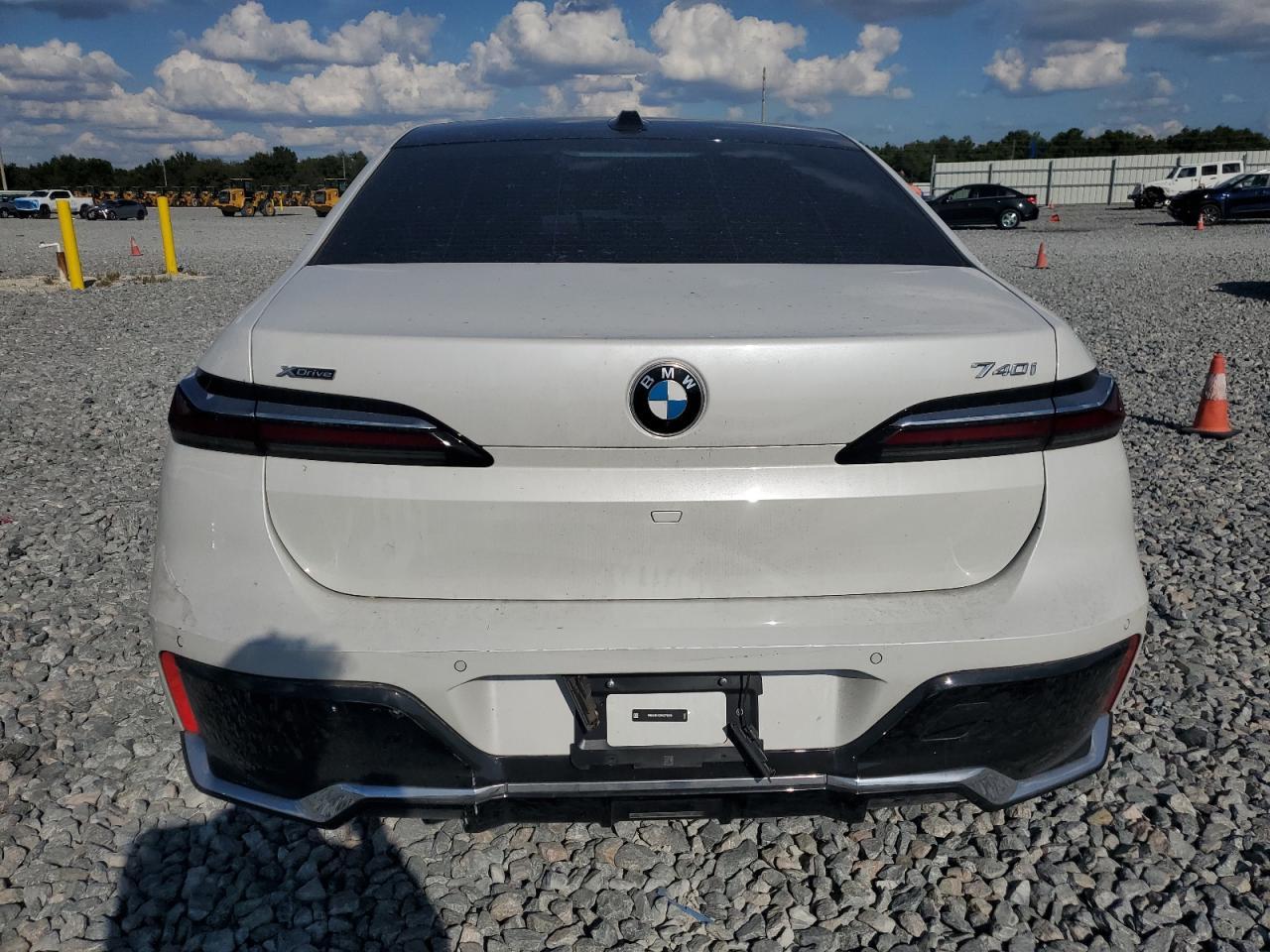 2024 BMW Seria 7 - zdjęcie 6