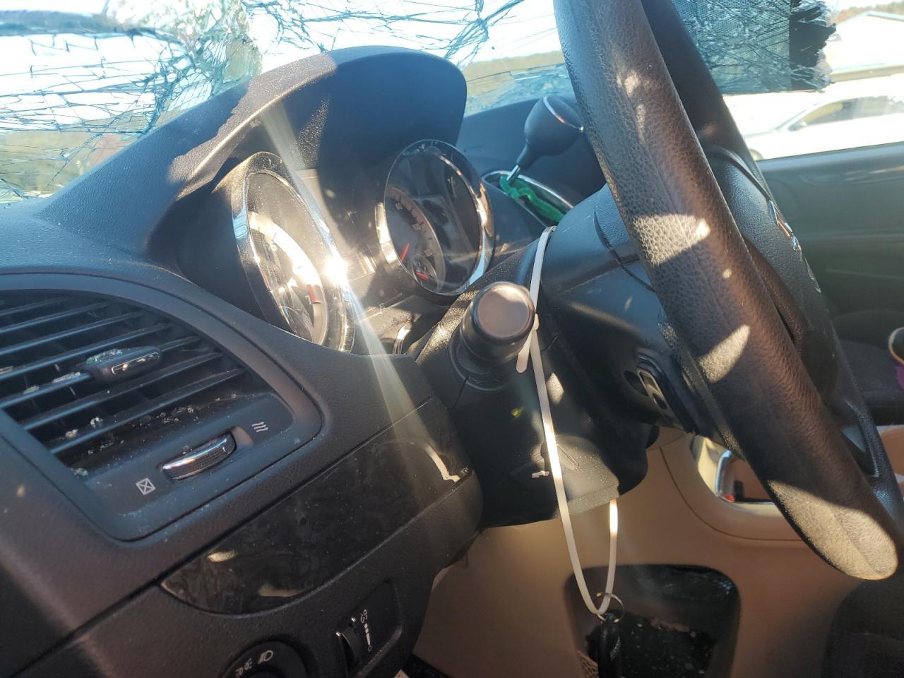 2014 Dodge Caravan - zdjęcie 8