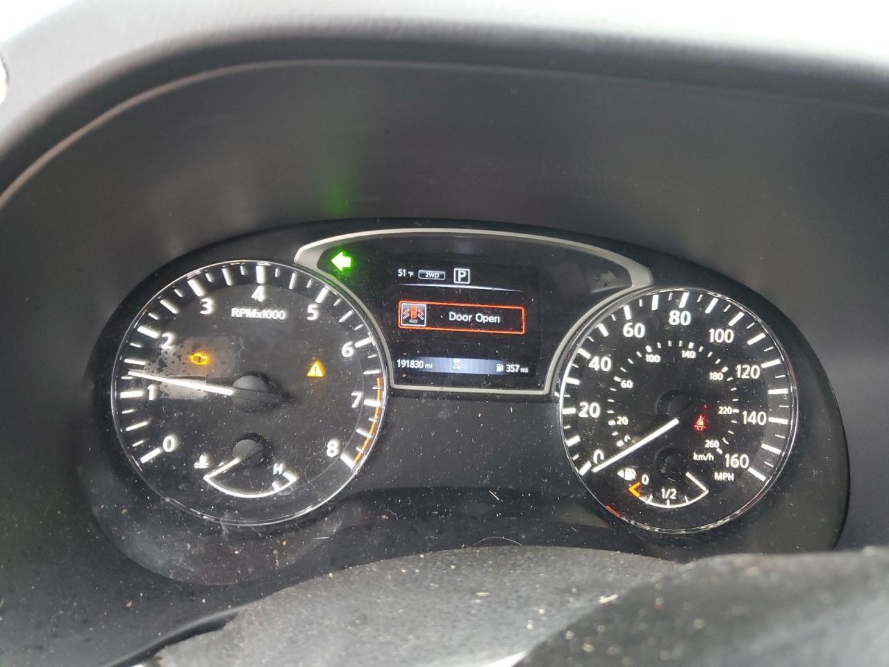 2020 Nissan Pathfinder S - zdjęcie 9