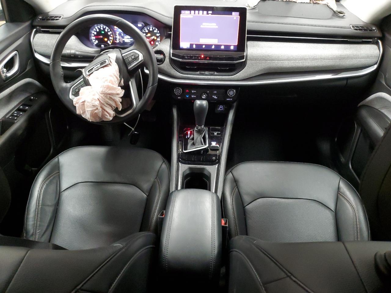 2022 Jeep Compass Latitude Lux - zdjęcie 8