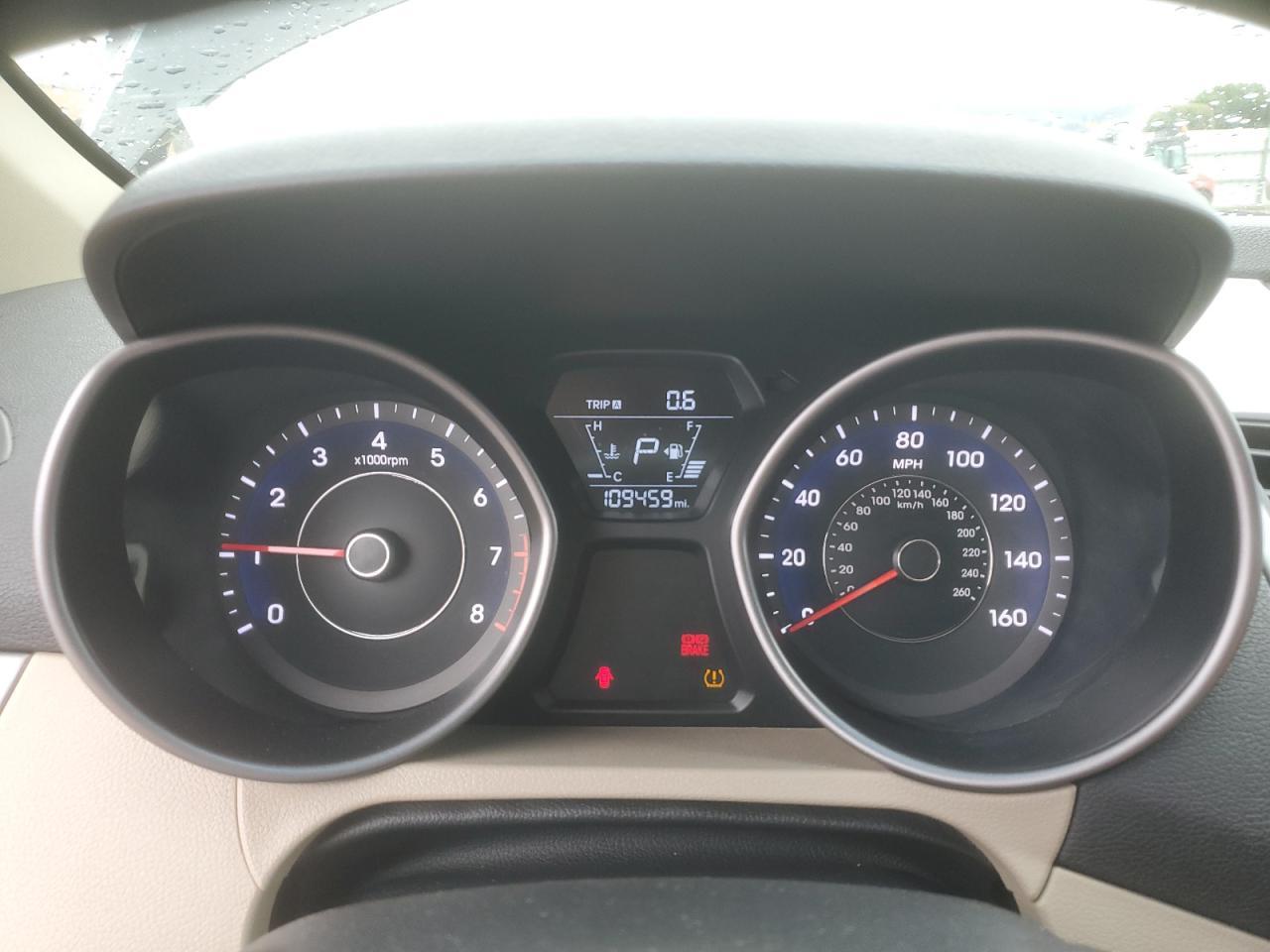 2016 Hyundai Elantra - zdjęcie 9