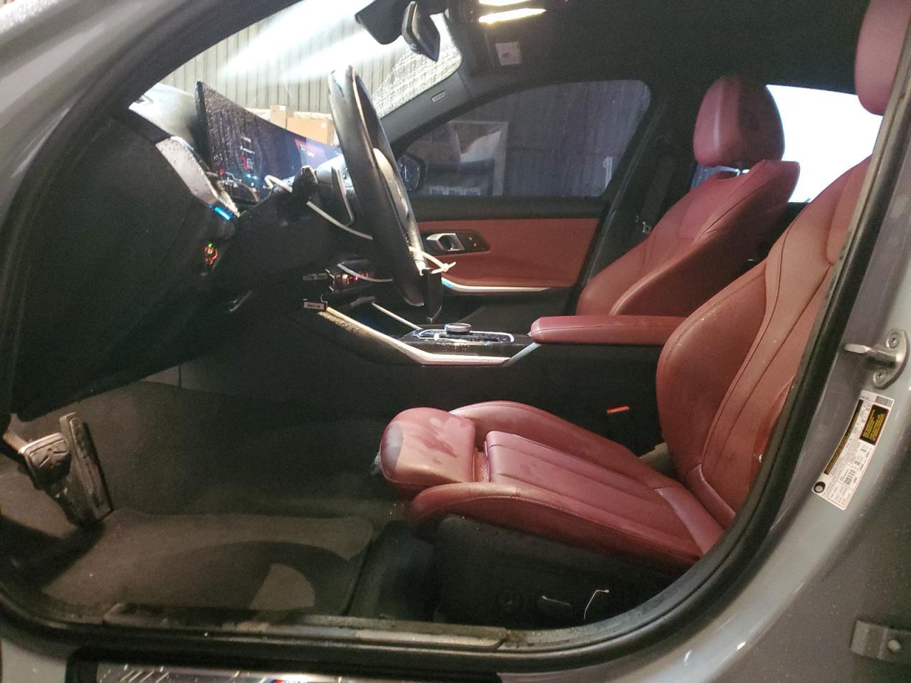 2024 BMW 330I - zdjęcie 7