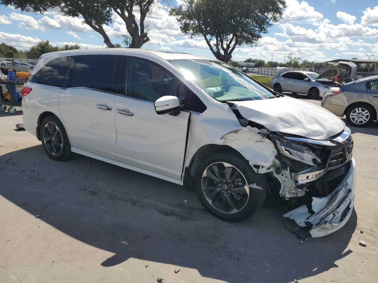 2023 Honda Odyssey - zdjęcie 4