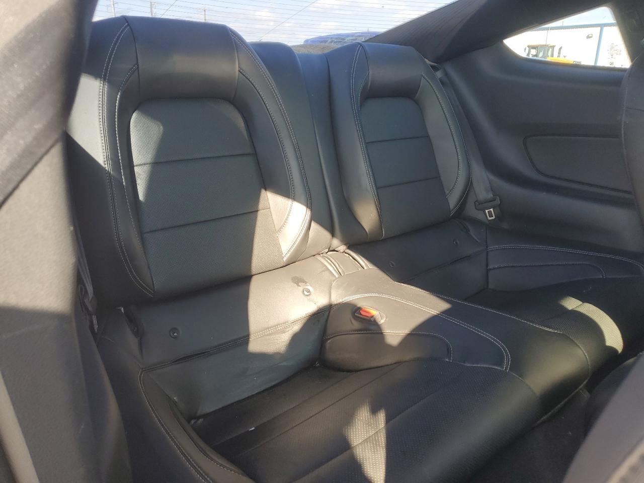 2022 Ford Mustang - zdjęcie 10