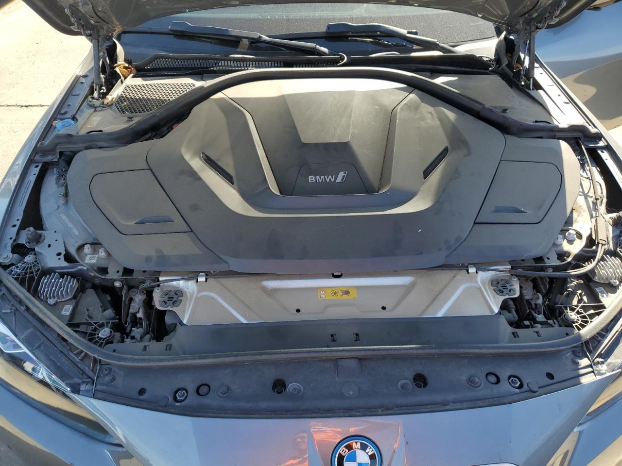 2023 BMW i4 - zdjęcie 11