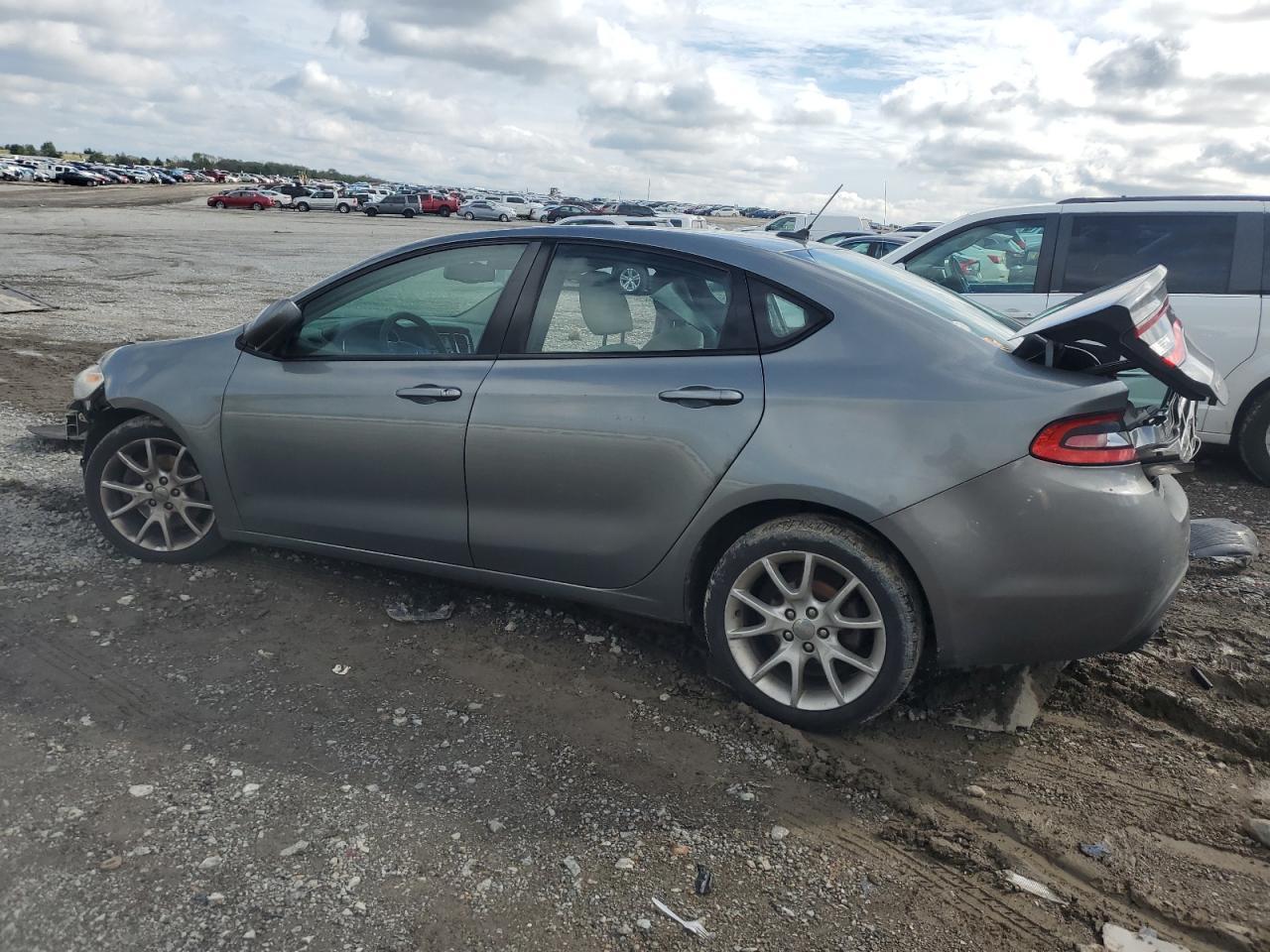 2013 Dodge Dart Sxt - zdjęcie 2