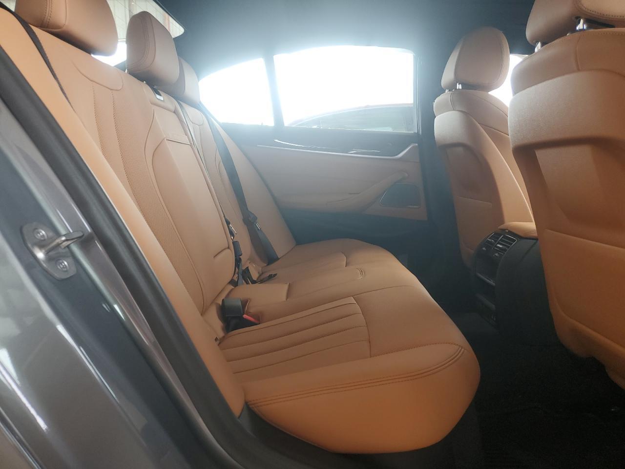 2023 BMW Seria 5 - zdjęcie 11