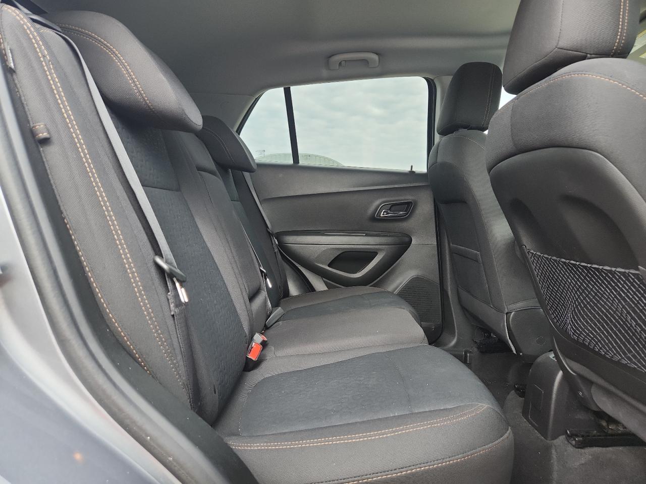 2020 Chevrolet Trax Ls - zdjęcie 10