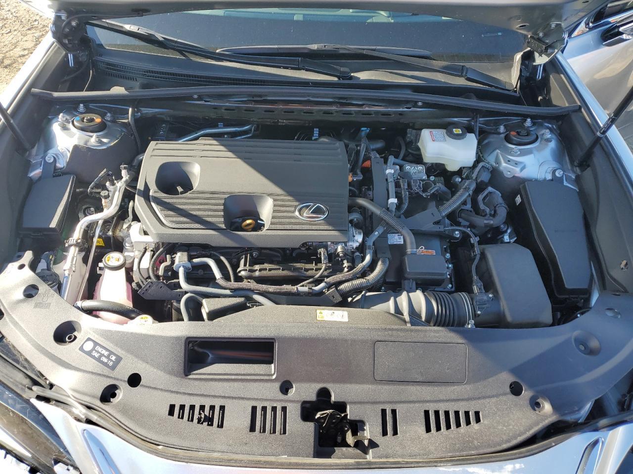 2025 Lexus ES - zdjęcie 11